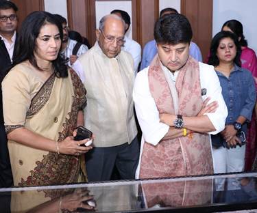 प्रधानमंत्री संग्रहालय में भारत की विरासत प्रदर्शित करने वाली डाक टिकट...