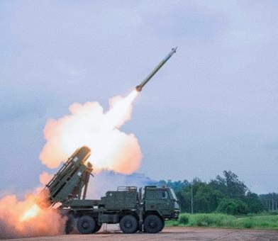 DRDO ने लंबी दूरी के निर्देशित रॉकेट पिनाका का सफल उड़ान...